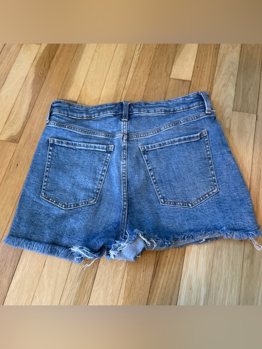 Shorts - Picture 2 of 2